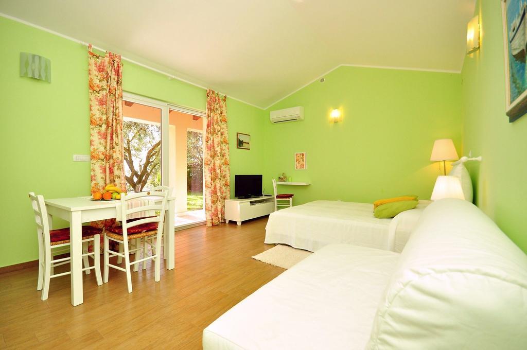 Apartments Petra Near Beach Veruda Dış mekan fotoğraf