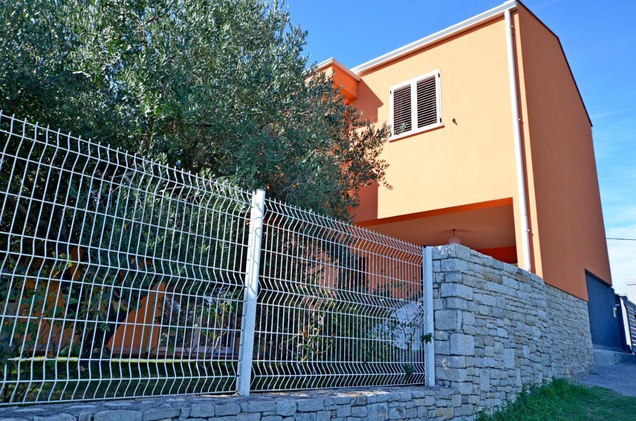 Apartments Petra Near Beach Veruda Dış mekan fotoğraf