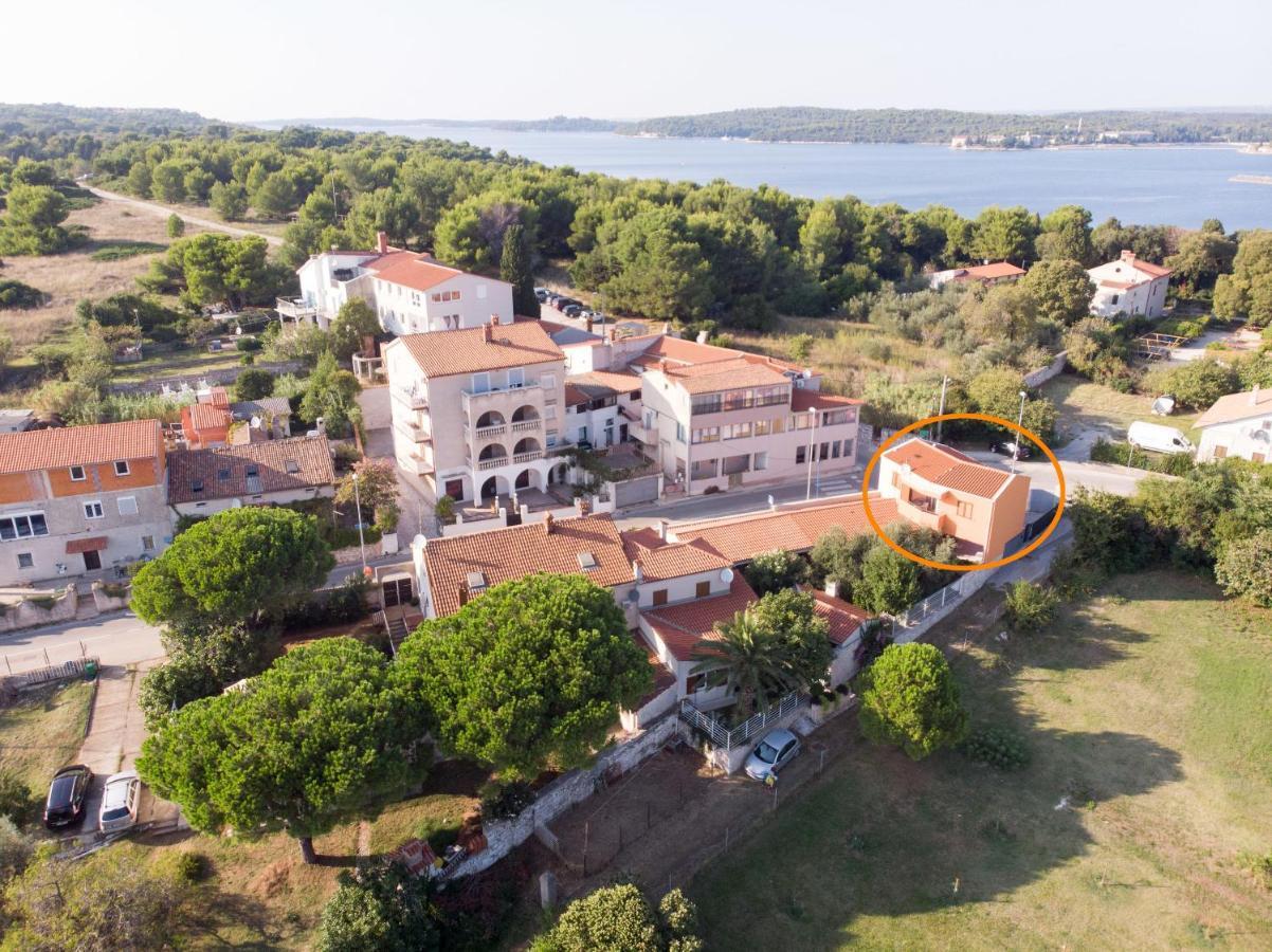 Apartments Petra Near Beach Veruda Dış mekan fotoğraf